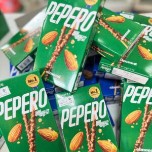 Pepero Roll Almond 32g